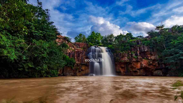 Badaghagara Waterfall (2)
