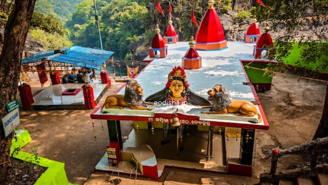 Devkund Waterfall & Ambika Temple (4)