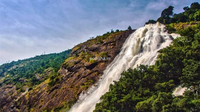Punjisil Waterfall 