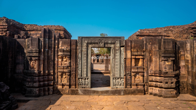 Ratnagiri Buddhist Monastery & Monuments